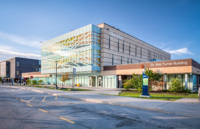 DU HỌC CANADA 2025: XU HƯỚNG TUYỂN SINH & CƠ HỘI HỌC BỔNG MỚI NHẤT